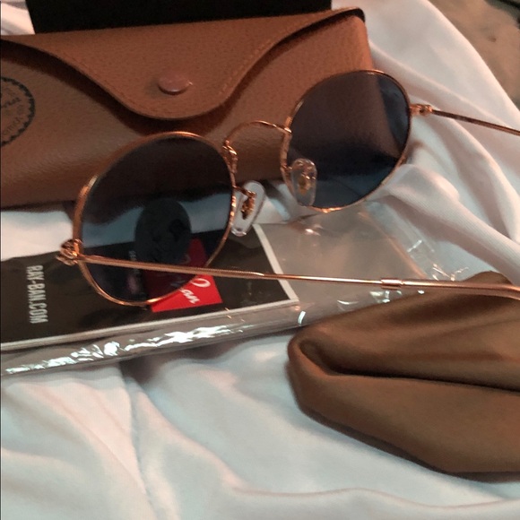 Ray-Ban Brown Frame Sunglasses with Case - Picture 10 of 12